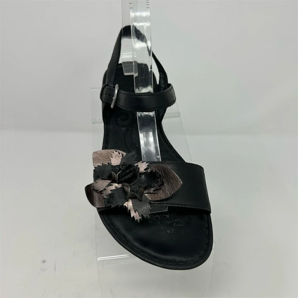 Born Yuki Women's Strappy Sandals Black Slingback Floral Accent Flat Size 8